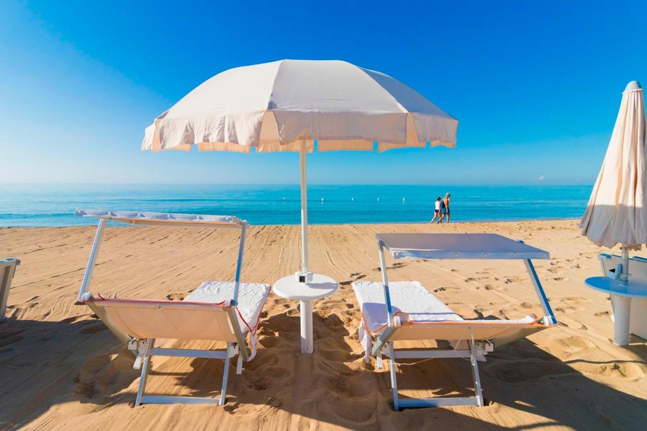 Hotel Club Ravezzo Лидо-Марини Экстерьер фото