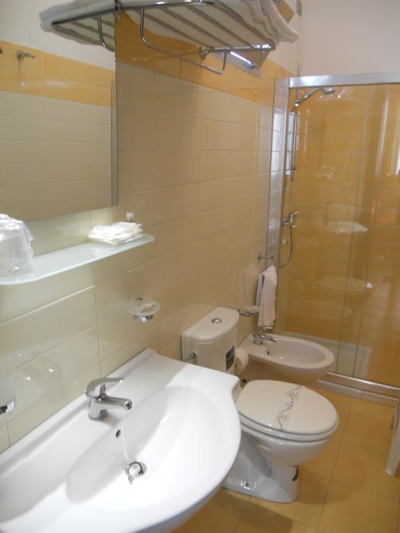 Hotel Club Ravezzo Лидо-Марини Экстерьер фото